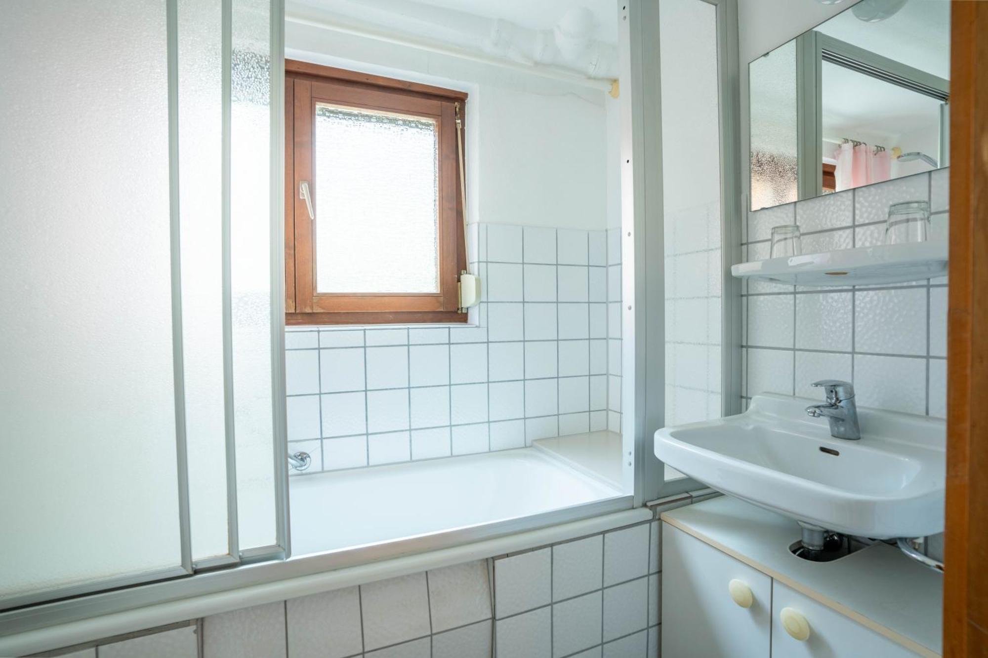 Zum Torkelhaus Otel Sipplingen Dış mekan fotoğraf